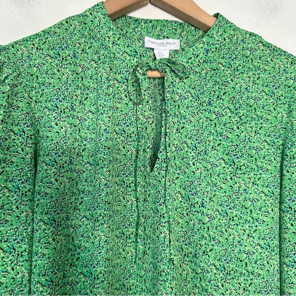 Carolina Belle | Green Polyester Blouse Size Small - Picture 3 of 9